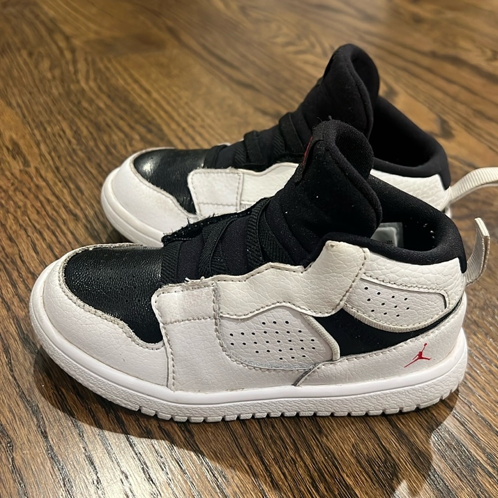 Jordan Sneakers- 9C